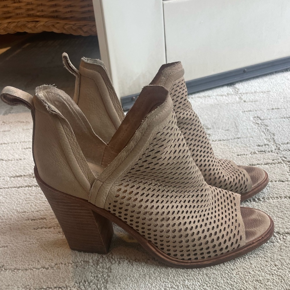 Vince Camuto booties